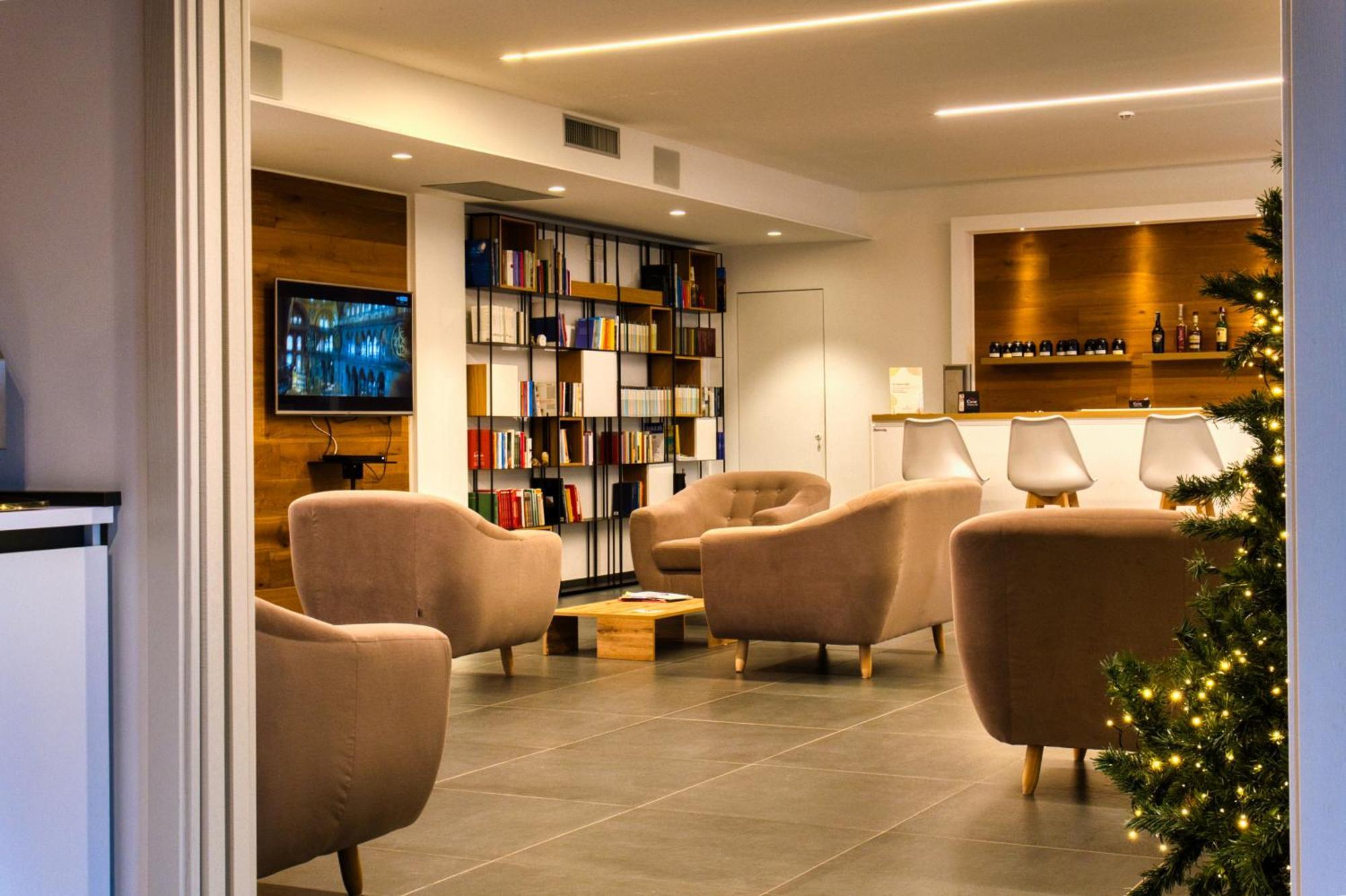 Lavello Moma Hotel Wellness & Spa מראה חיצוני תמונה